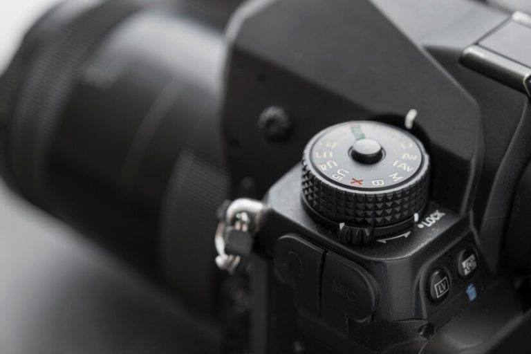 Capturing Moments: A Guide to Essential Photography Equipment